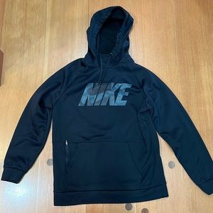 Men’s medium Hooded long sleeve front pocket sweatshirt